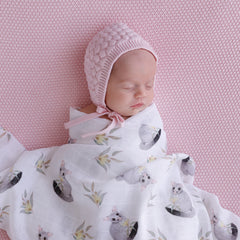 knitted baby bonnet pretty pink NB