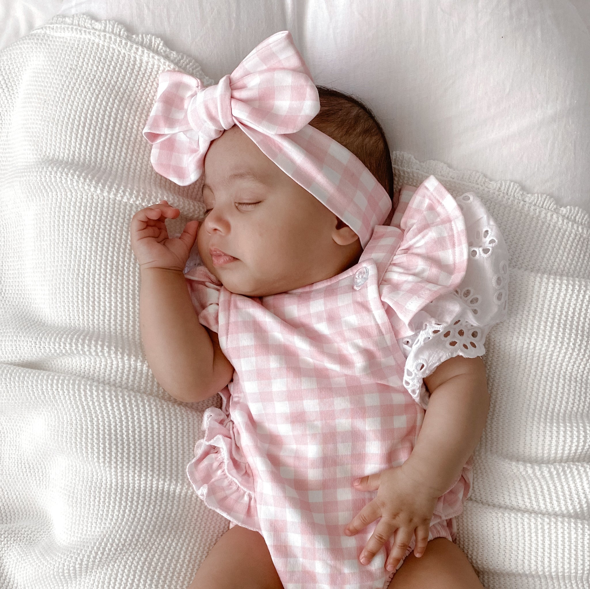 pretty pink baby bow