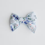 bow with slide clip flatlay