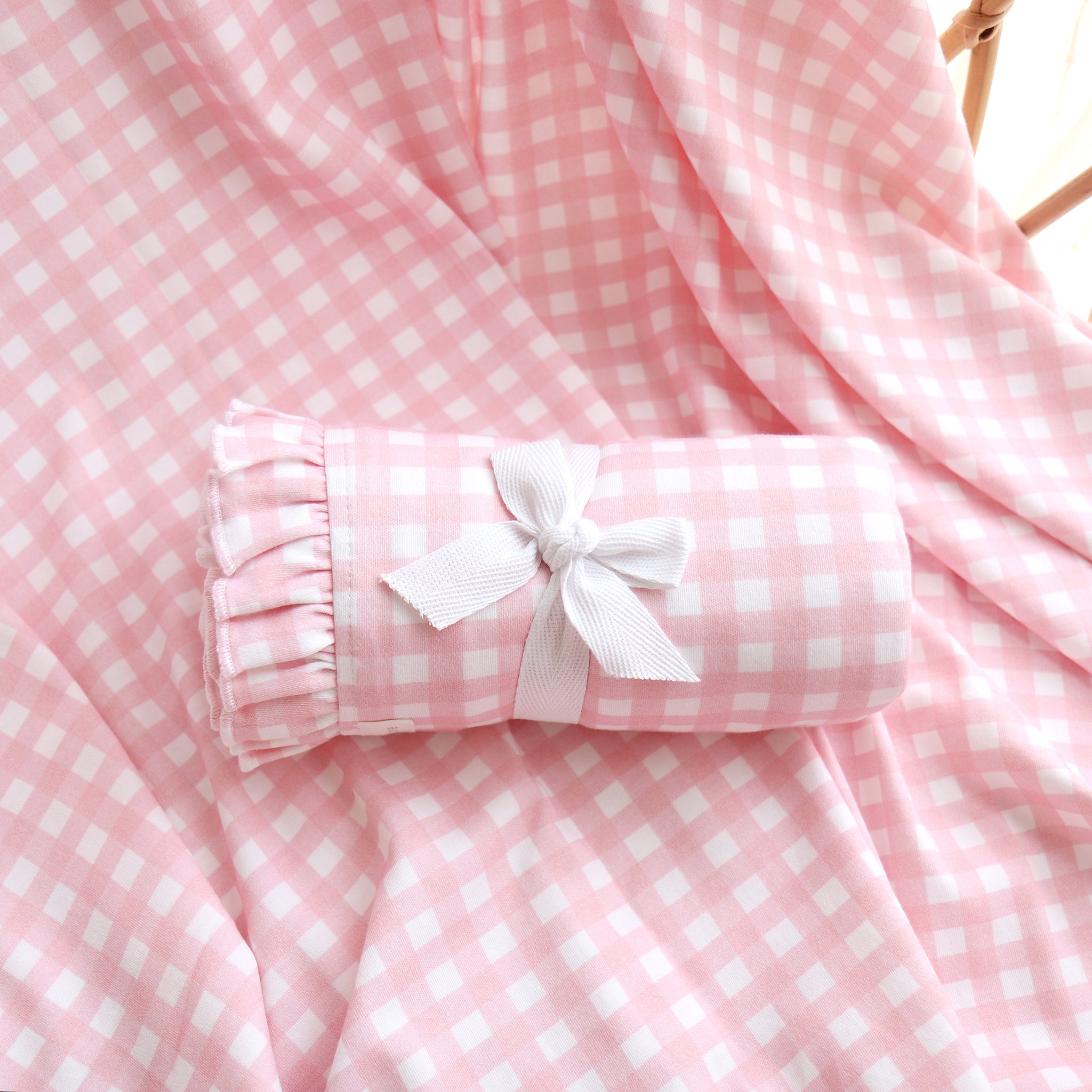 PRETTY-PINK-FRILLY-SWADDLE-WRAP