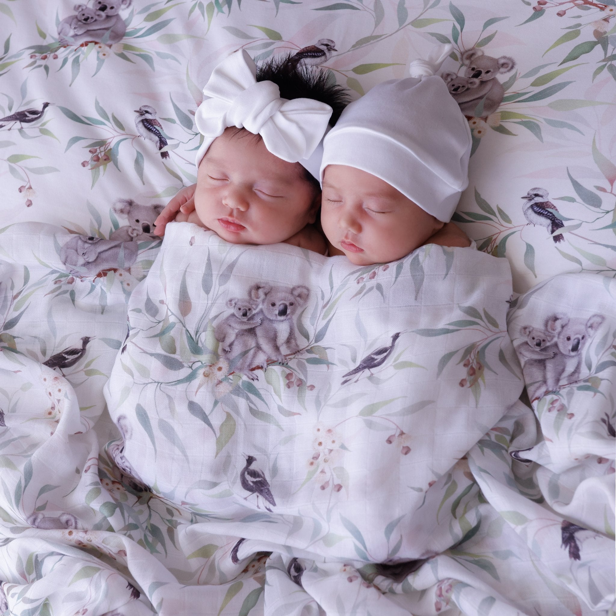 muslin-swaddle-organic-cotton-koala-hugs